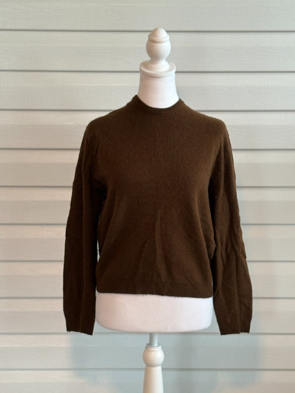 Kingsley Vintage Lightweight Women's Sweater Brown see measurements